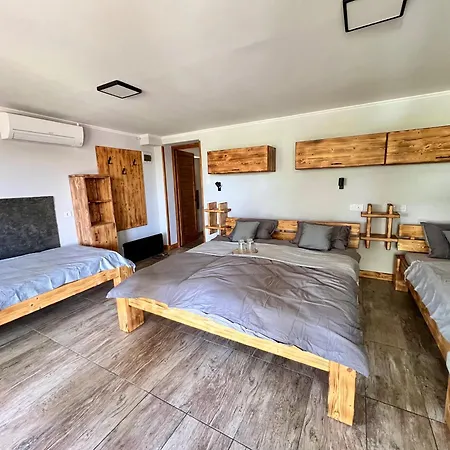 Carp Land Camp 住宿加早餐酒店 鲍洛通塞派兹德