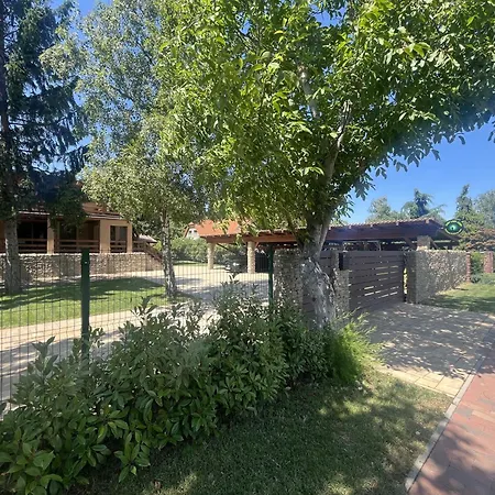 住宿加早餐酒店 Carp Land Camp *