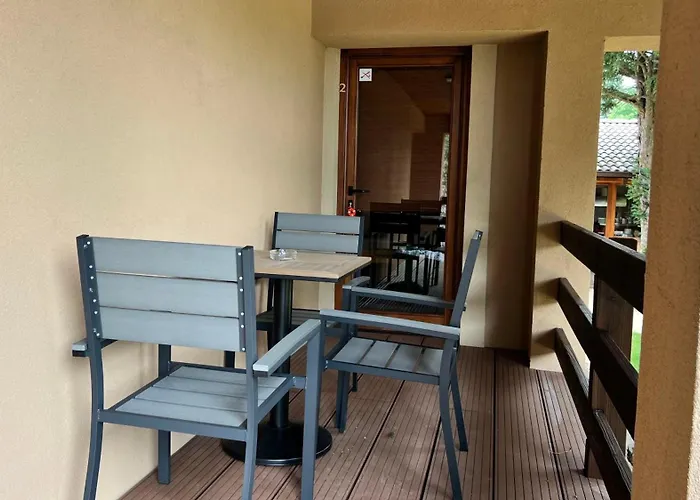 Bed & Breakfast Carp Land Camp *